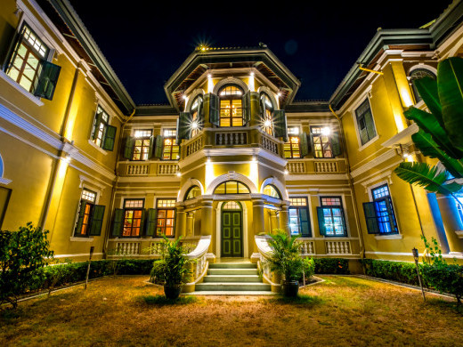 Luxury Properties